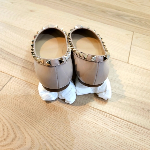 Valentino Garavani Rockstud Pointed Toe Ballerina Flat 5.5. Brand new. - Picture 11 of 15